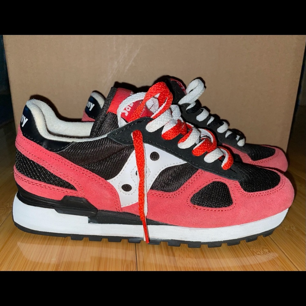Saucony Shadow